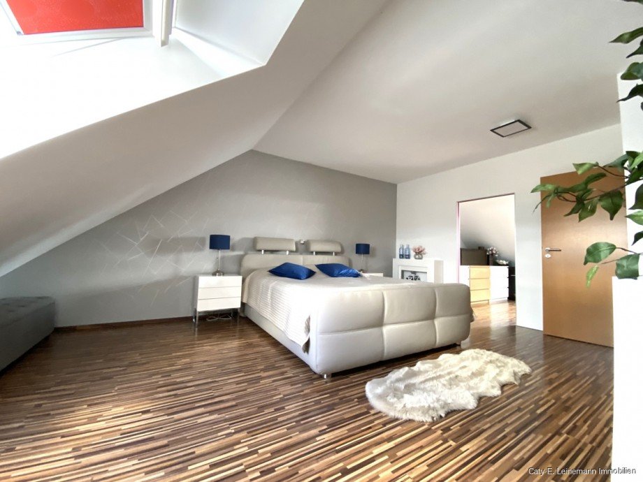 DG Schlafzimmer Reihenmittelhaus Langenhagen / Kaltenweide