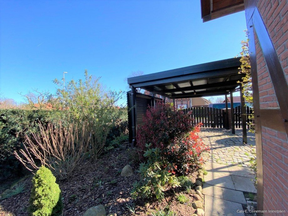 K�chenterrasse mit Carport Einfamilienhaus Burgwedel / Engensen