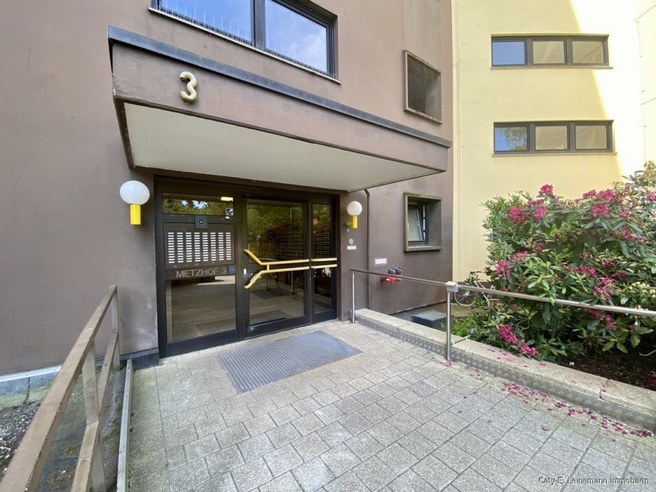 Hauseingang Etagenwohnung Hannover / Bothfeld