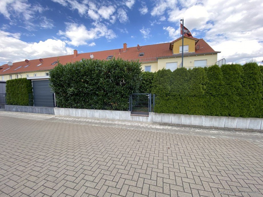 Stra�enansicht Reihenmittelhaus Langenhagen / Kaltenweide