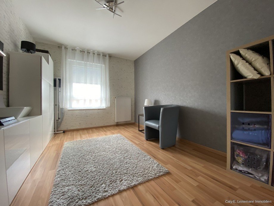 OG Zimmer 3 Reihenmittelhaus Langenhagen / Kaltenweide
