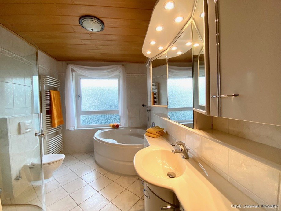 EG Badezimmer Einfamilienhaus Burgwedel / Wettmar
