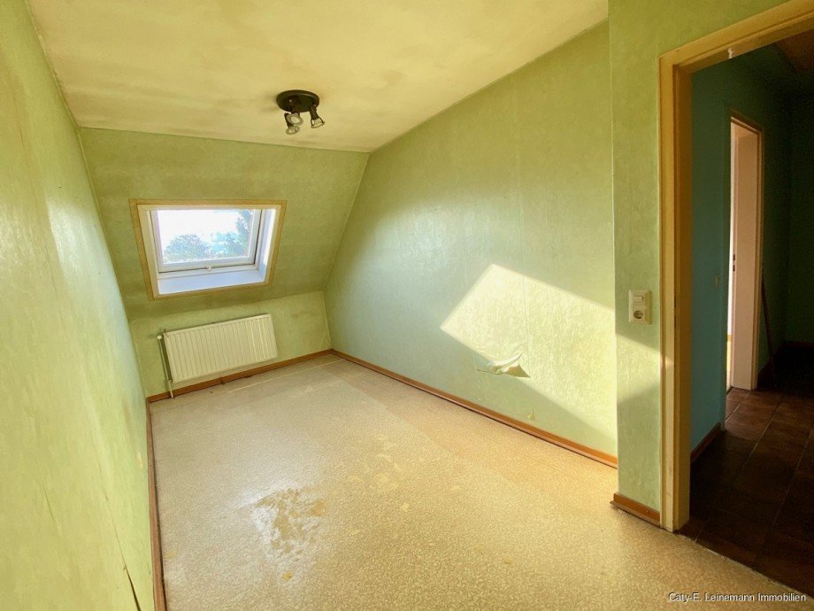 OG Schlafzimmer Reihenmittelhaus Burgwedel / Wettmar