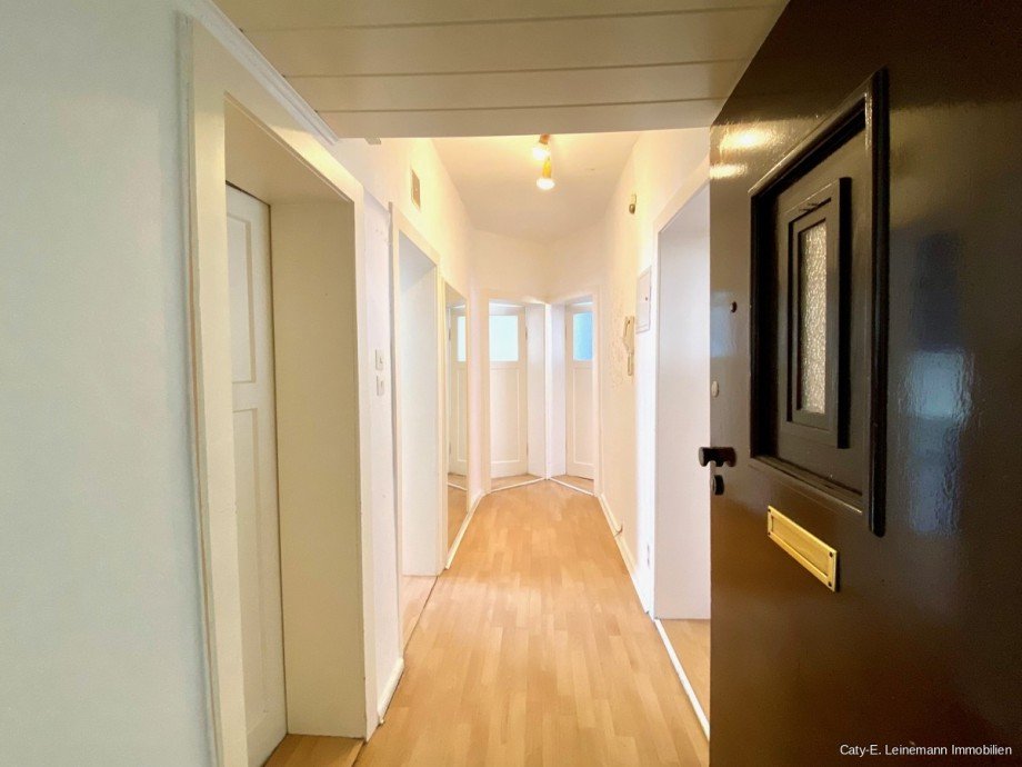 Eingangsbereich/ Flur Etagenwohnung Hannover