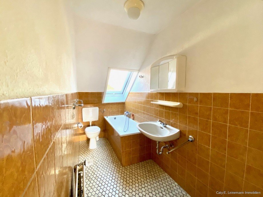 OG Badezimmer Reihenmittelhaus Burgwedel / Wettmar