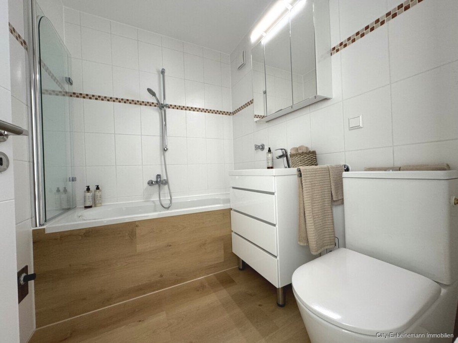 Bad Etagenwohnung Burgwedel / Gro�burgwedel