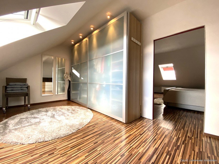 DG Ankleidezimmer Reihenmittelhaus Langenhagen / Kaltenweide