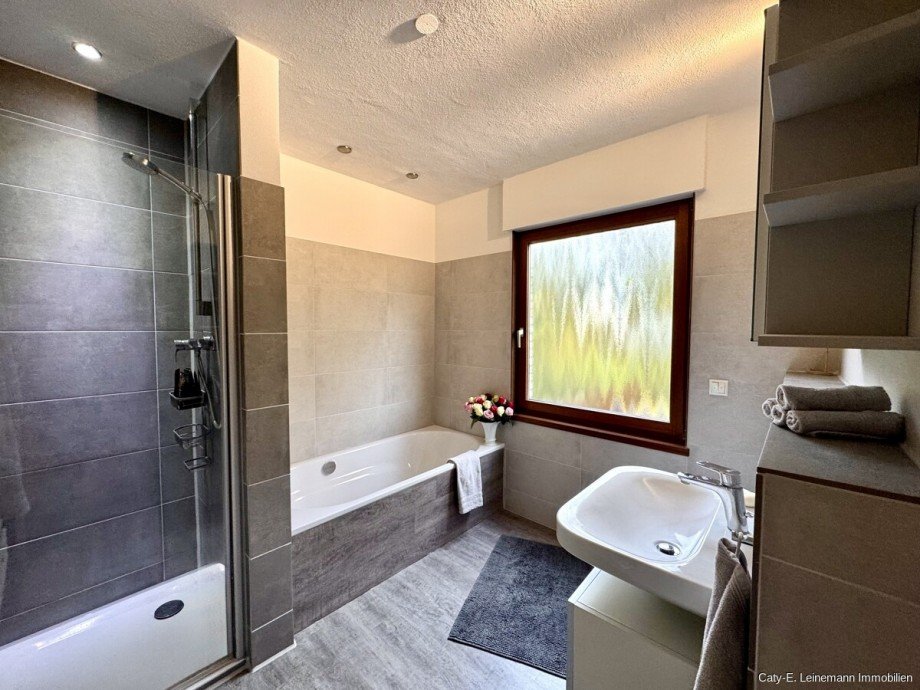 EG Badezimmer Einfamilienhaus Burgwedel / Th�nse