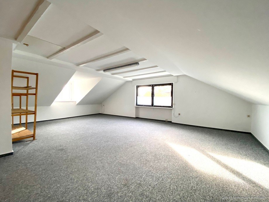 OG Hobbyraum Einfamilienhaus Burgwedel / Wettmar