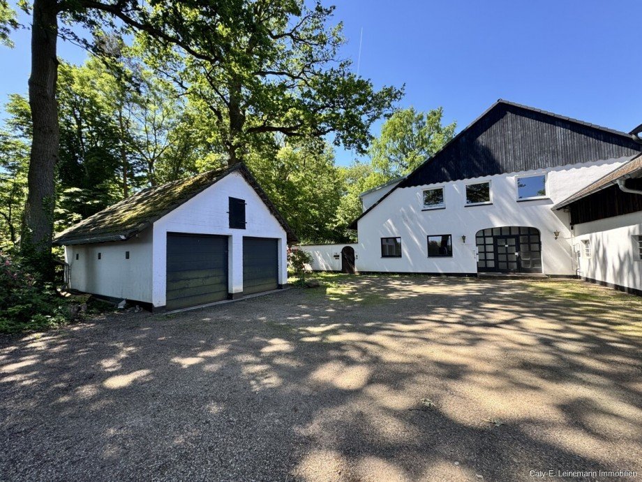 Ansicht Auffahrt Haus Isernhagen / Hohenhorster Bauerschaft