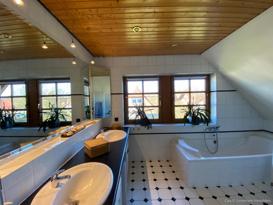 OG Masterbad Einfamilienhaus Burgwedel / Engensen
