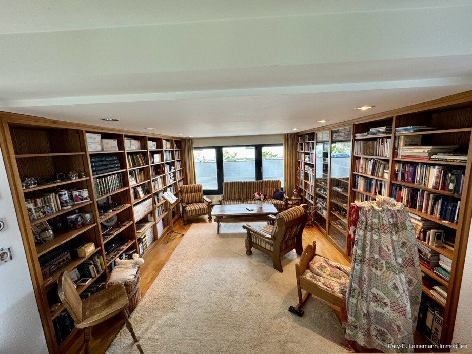 Bibliothek Bungalow Burgwedel / Wettmar