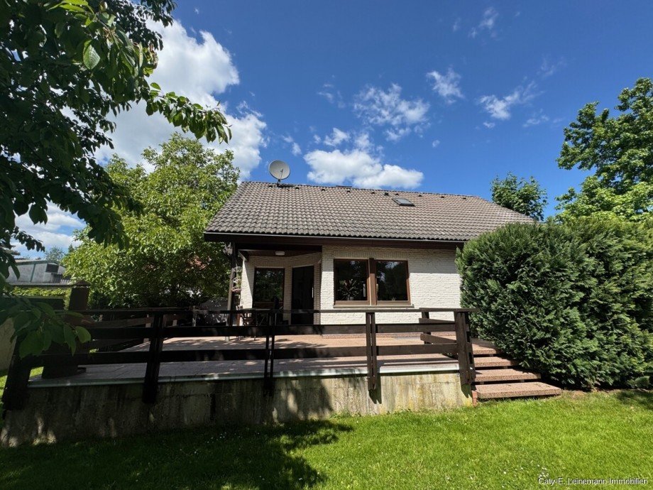 Gartenansicht Einfamilienhaus Burgwedel / Th�nse