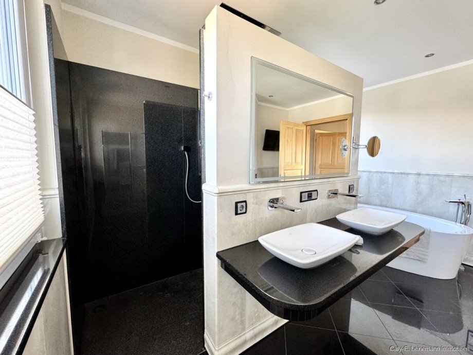 OG Masterbad en suite Einfamilienhaus Garbsen / Berenbostel