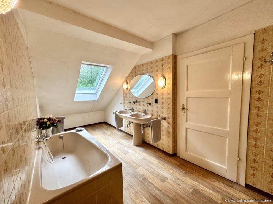 OG Badezimmer Haus Isernhagen / Hohenhorster Bauerschaft