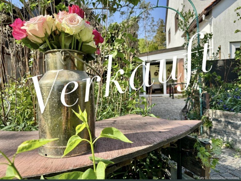  Uetze / H�nigsen Einfamilienhaus Provisionsfrei f�r den K�ufer!Charmantes Haus mit Teilkeller und tollem Garten f�r Ihre Familie