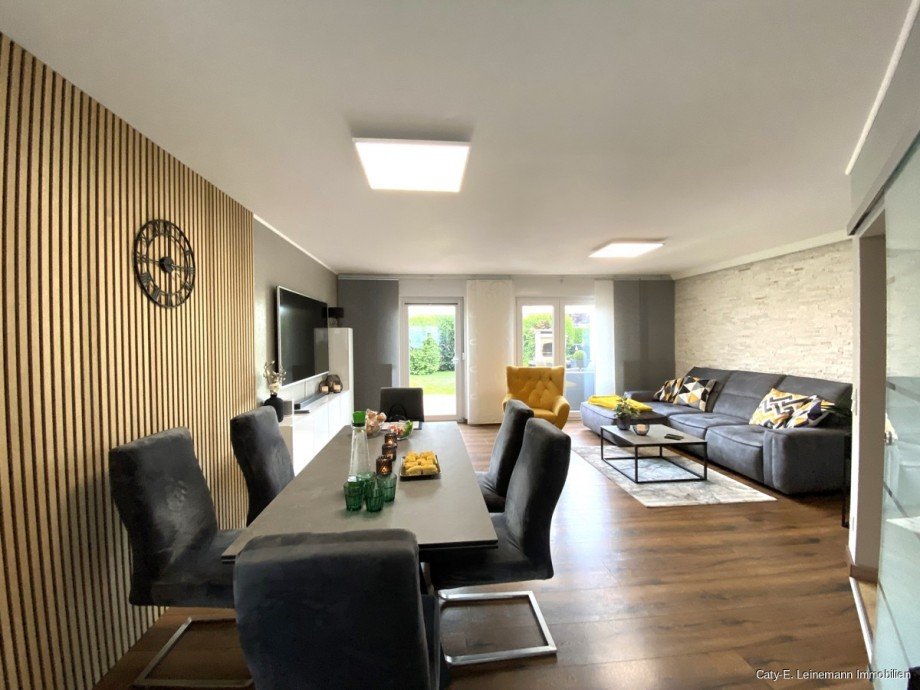 EG Wohnzimmer Ansicht aus K�che Reihenmittelhaus Langenhagen / Kaltenweide