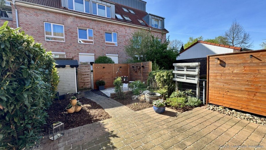 Ansicht Garten Reihenhaus Isernhagen / Hohenhorster Bauerschaft